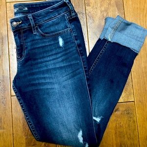 HOLLISTER Cropped Skinny Jeans size 3